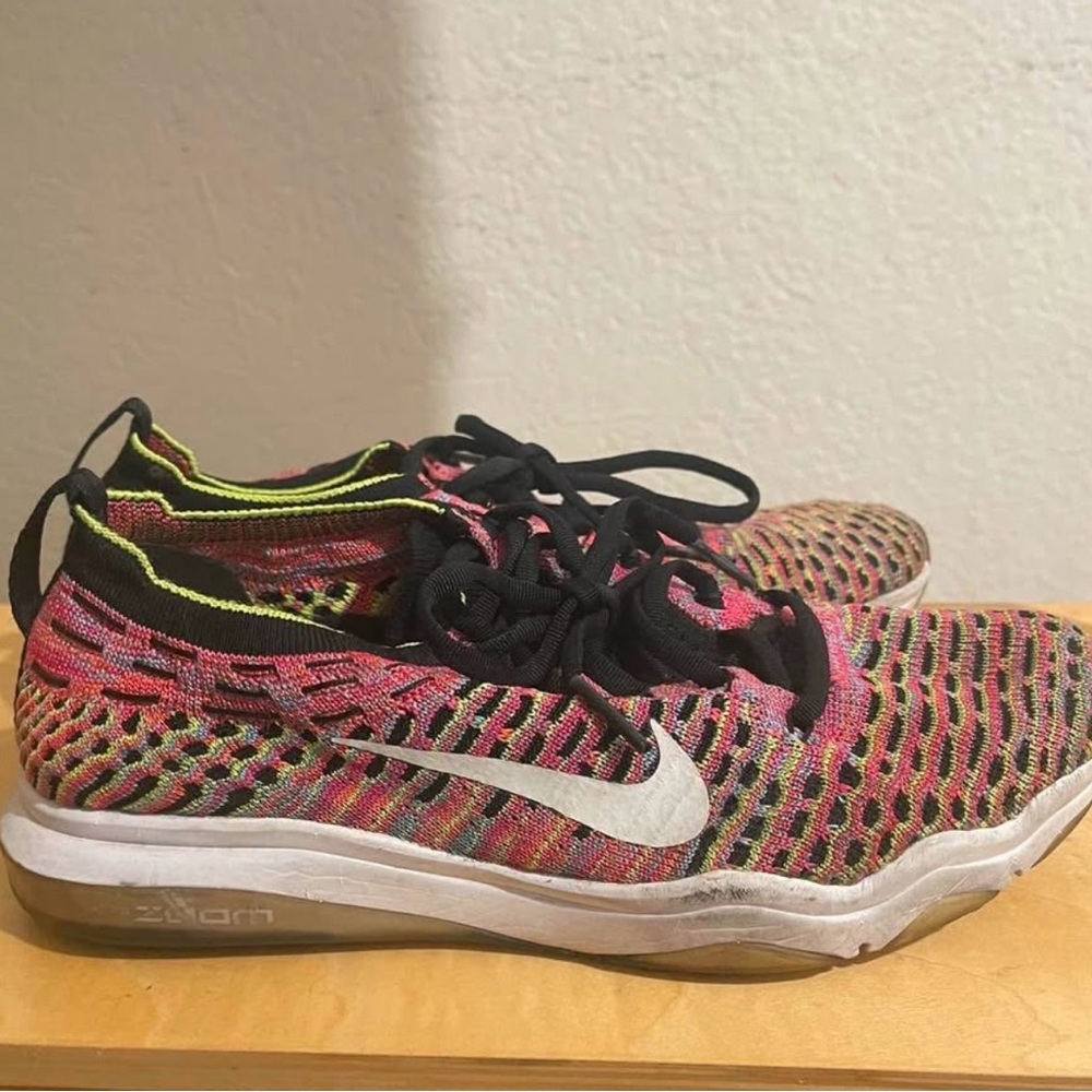 Nike Women's Pink and Black Athletic Shoes